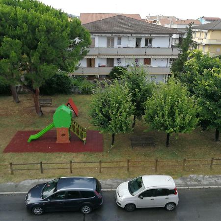 La Terrazza Sul Mare Apartment Silvi Marina Bagian luar foto